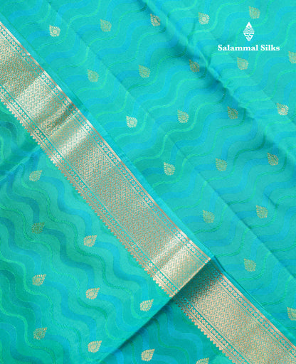 Beautiful Dual Tone Sapphire Green Pure Kanjivaram Silk Saree With Traditional Small Border