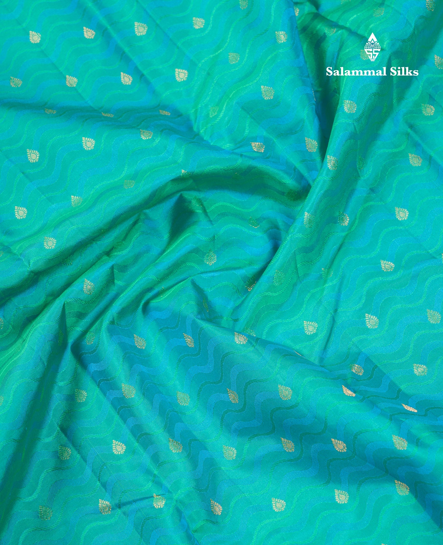Beautiful Dual Tone Sapphire Green Pure Kanjivaram Silk Saree With Traditional Small Border