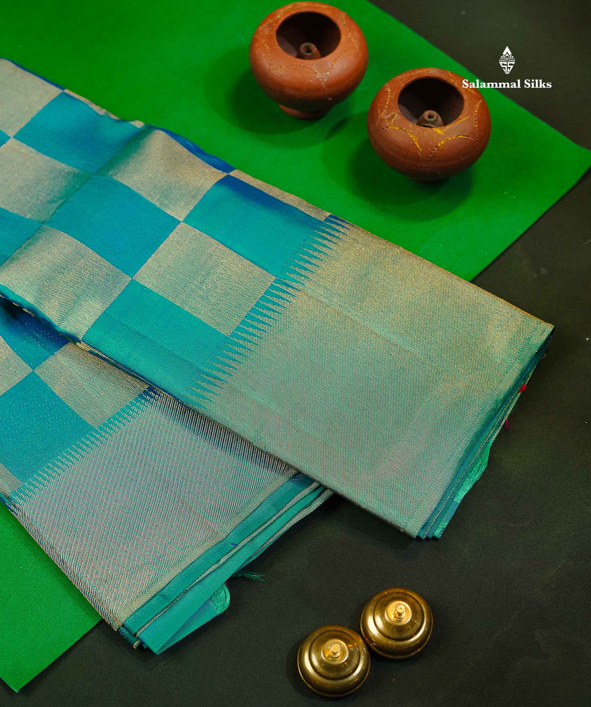 8 Kol Pure Kanjivaram Silk Saree - Dual Tone Peacock Blue Colour Body With Temple Border