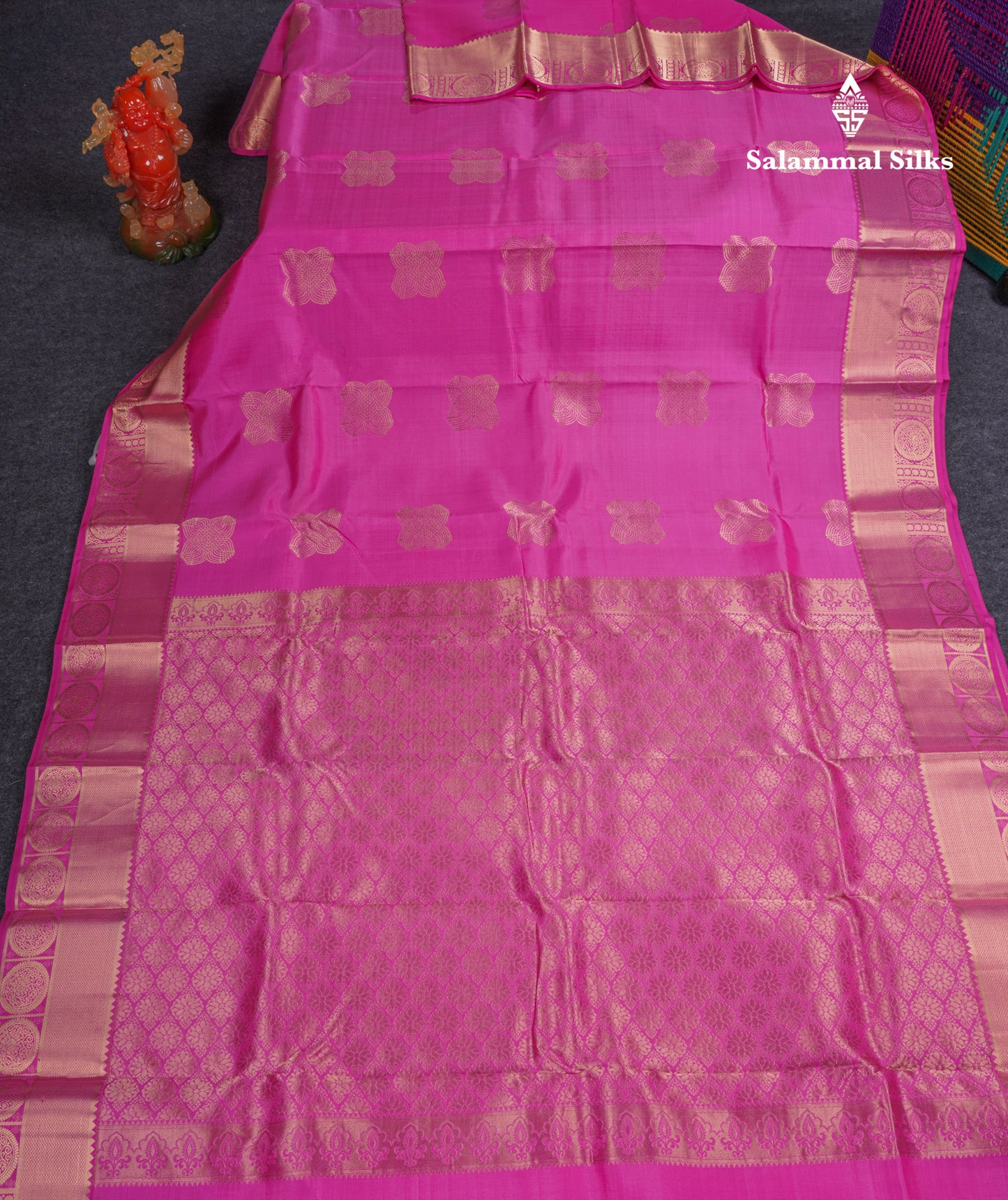 Beautiful Pink Pure Kanjivaram Silk Saree With Traditional Border