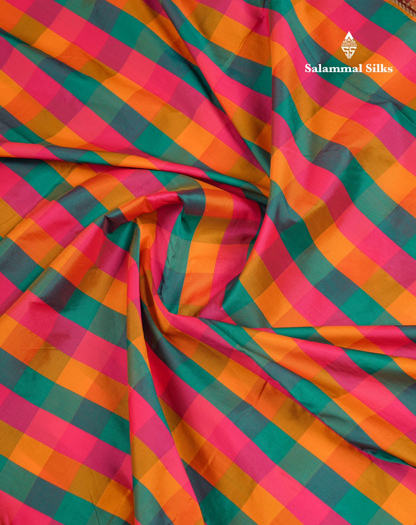 10 Yards Art Silk Saree Paalum Pazham Checks with Contrast Maroon Traditional Border