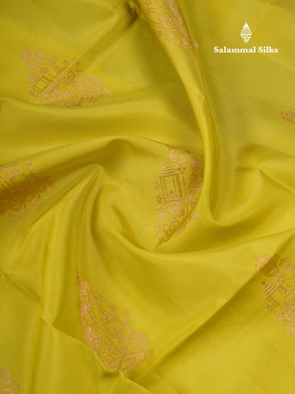 Beautiful Parrot Green Pure Silk Mix Soft Silk Saree With Contrast Navy Blue Blouse