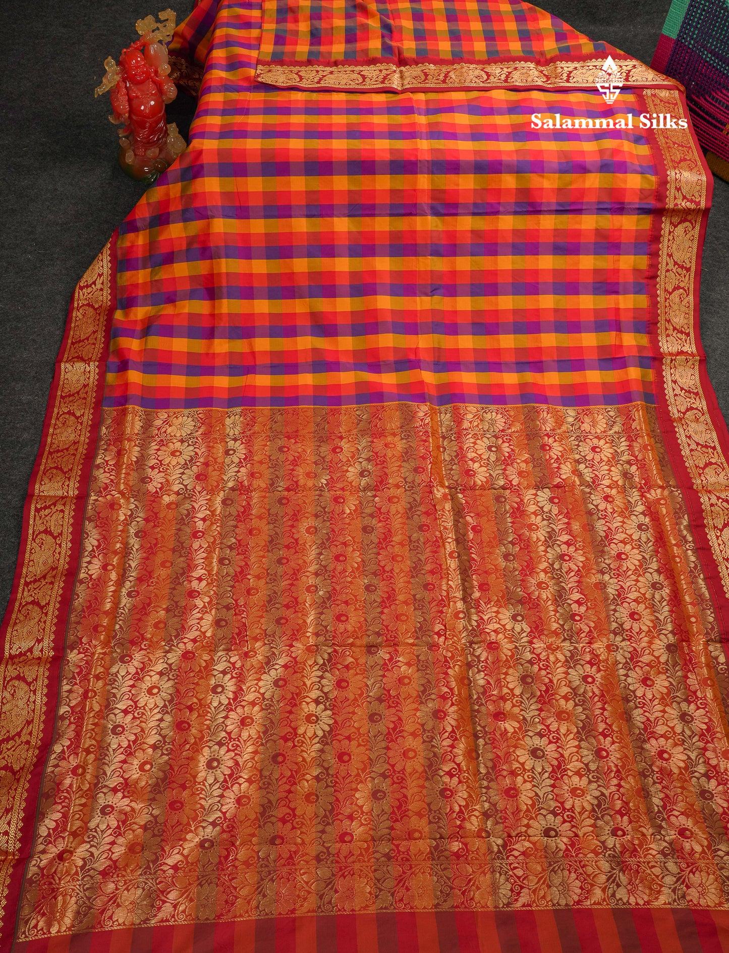 10 Yards Art Silk Saree Paalum Pazham Checks with Contrast Maroon Traditional Border
