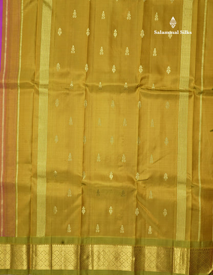 Magenta Pure Kanjivaram Silk Saree With One Side Traditional Border