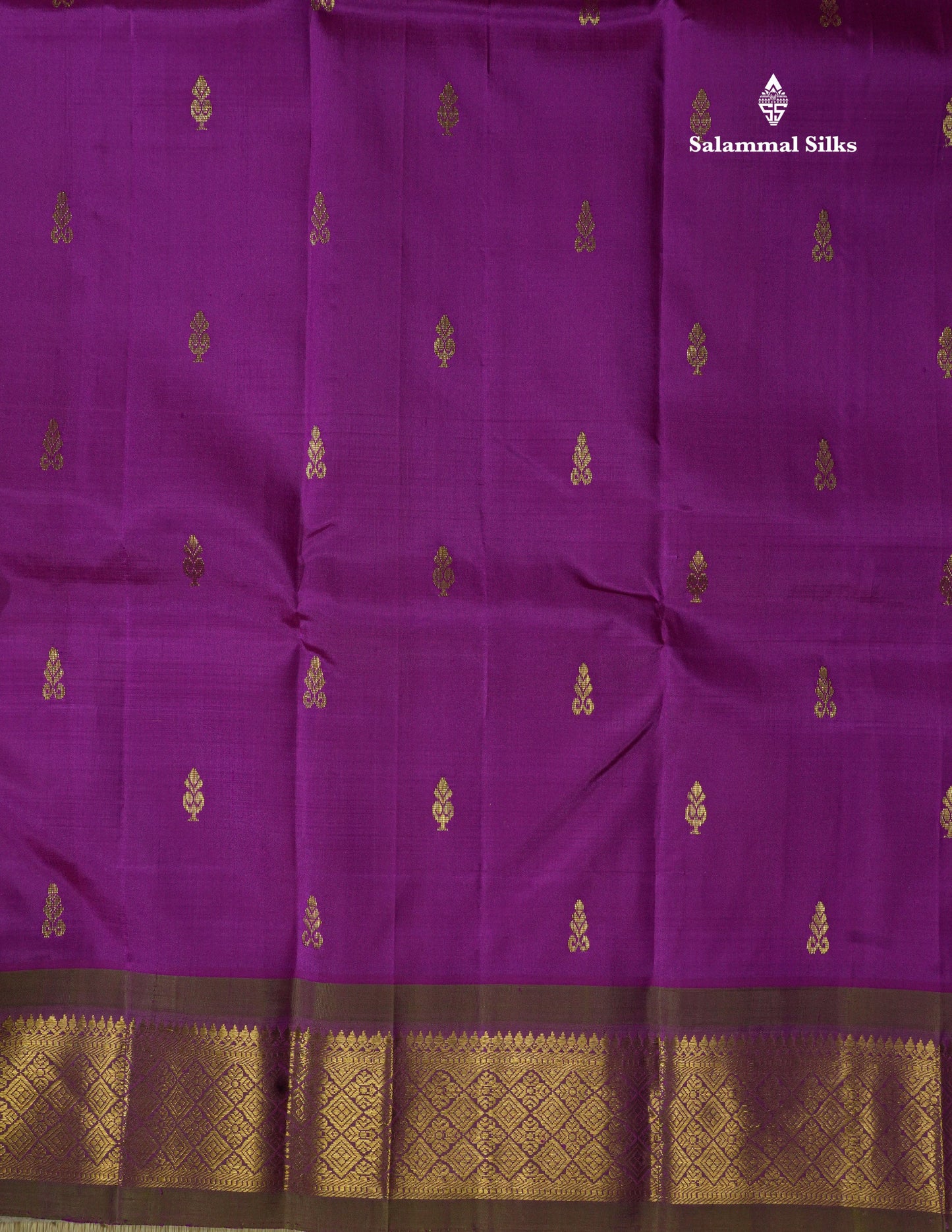 Magenta Pure Kanjivaram Silk Saree With One Side Traditional Border