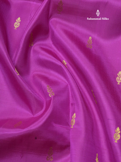 Magenta Pure Kanjivaram Silk Saree With One Side Traditional Border