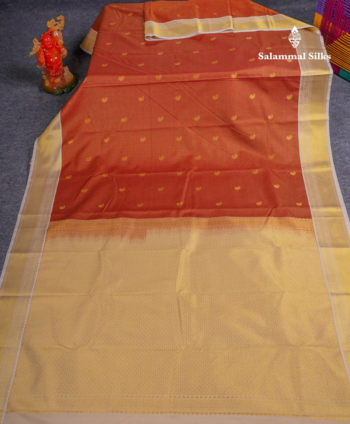 Beautiful Brown Tiny Vaira Oosi Checks Semi Silk Saree With Contrast Cream Sandal Traditional Border