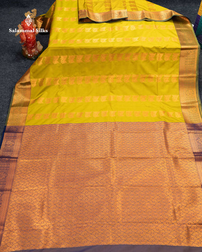 Beautiful Manthulir Green Zari Butta Semi Silk Saree With Contrast Dual Tone Navy Blue Blouse