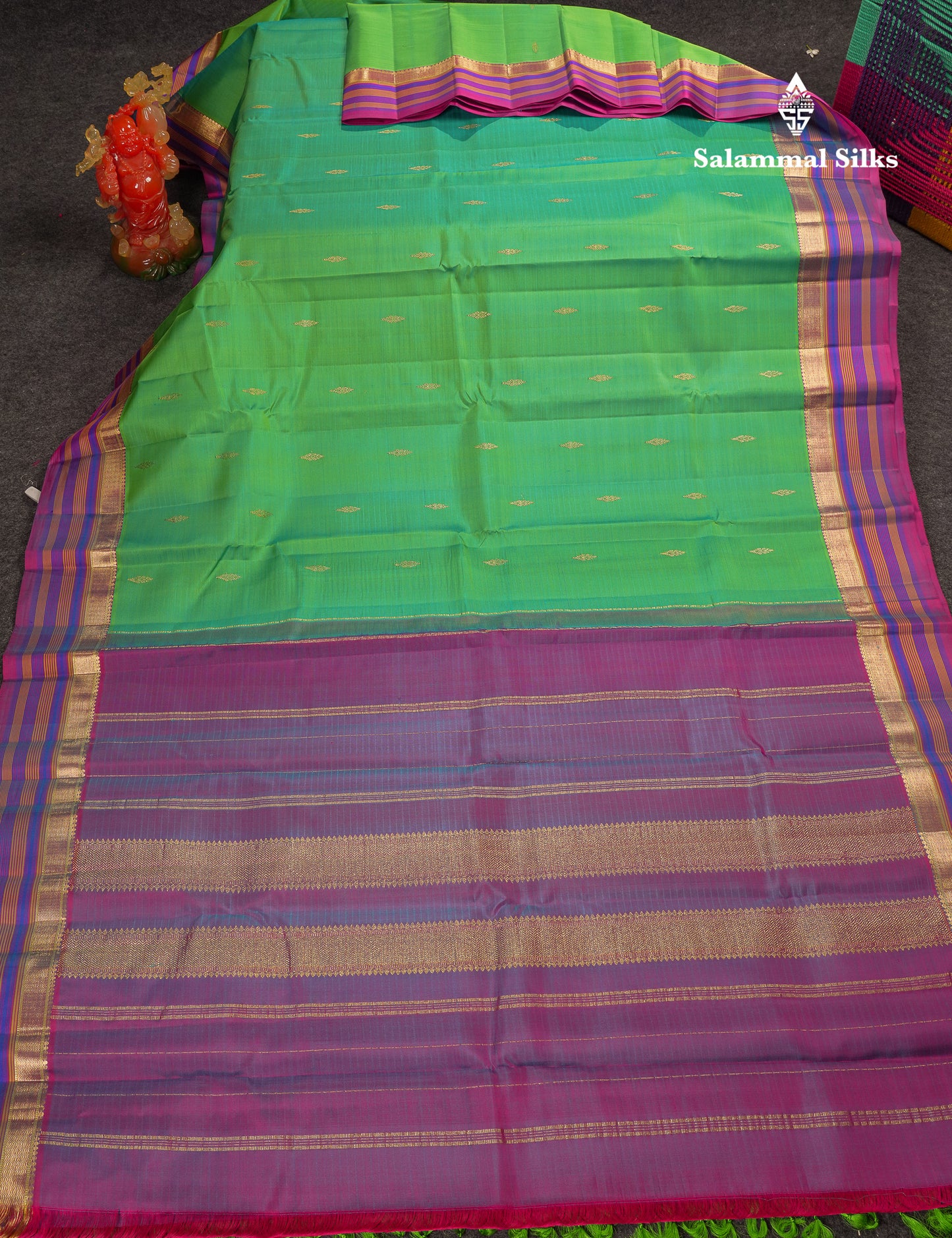 Beautiful Dual Tone Saffire Green Pure Kanjivaram Silk Saree With Contrast Purple Traditional Border