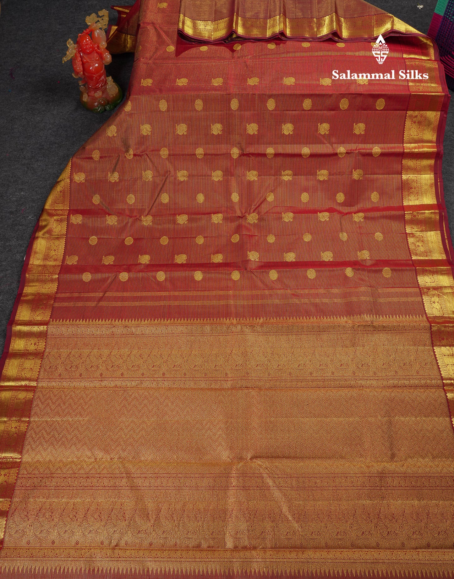 Beautiful Maroon Vaira Oosi Lines With Butta Pure Kanjivaram Silk Saree With Traditional Border