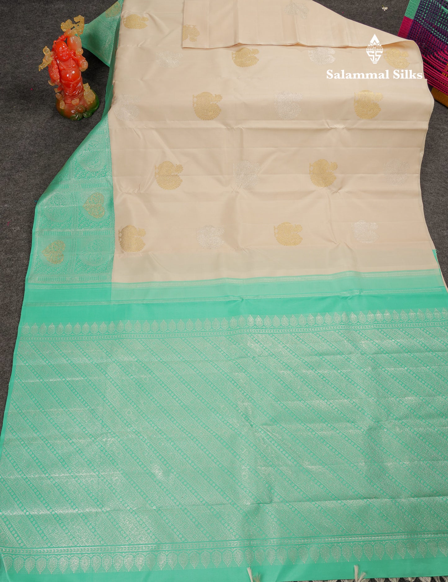 Beautiful Half White Silver & Gold Peacock Butta Pure Kanjivaram Silk Saree With Contrast Rexona Fancy One Side Border