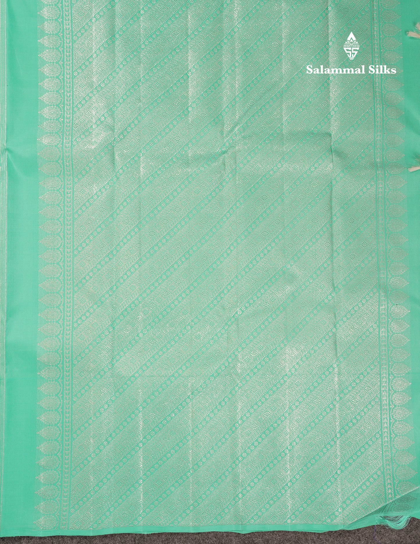 Beautiful Half White Silver & Gold Peacock Butta Pure Kanjivaram Silk Saree With Contrast Rexona Fancy One Side Border