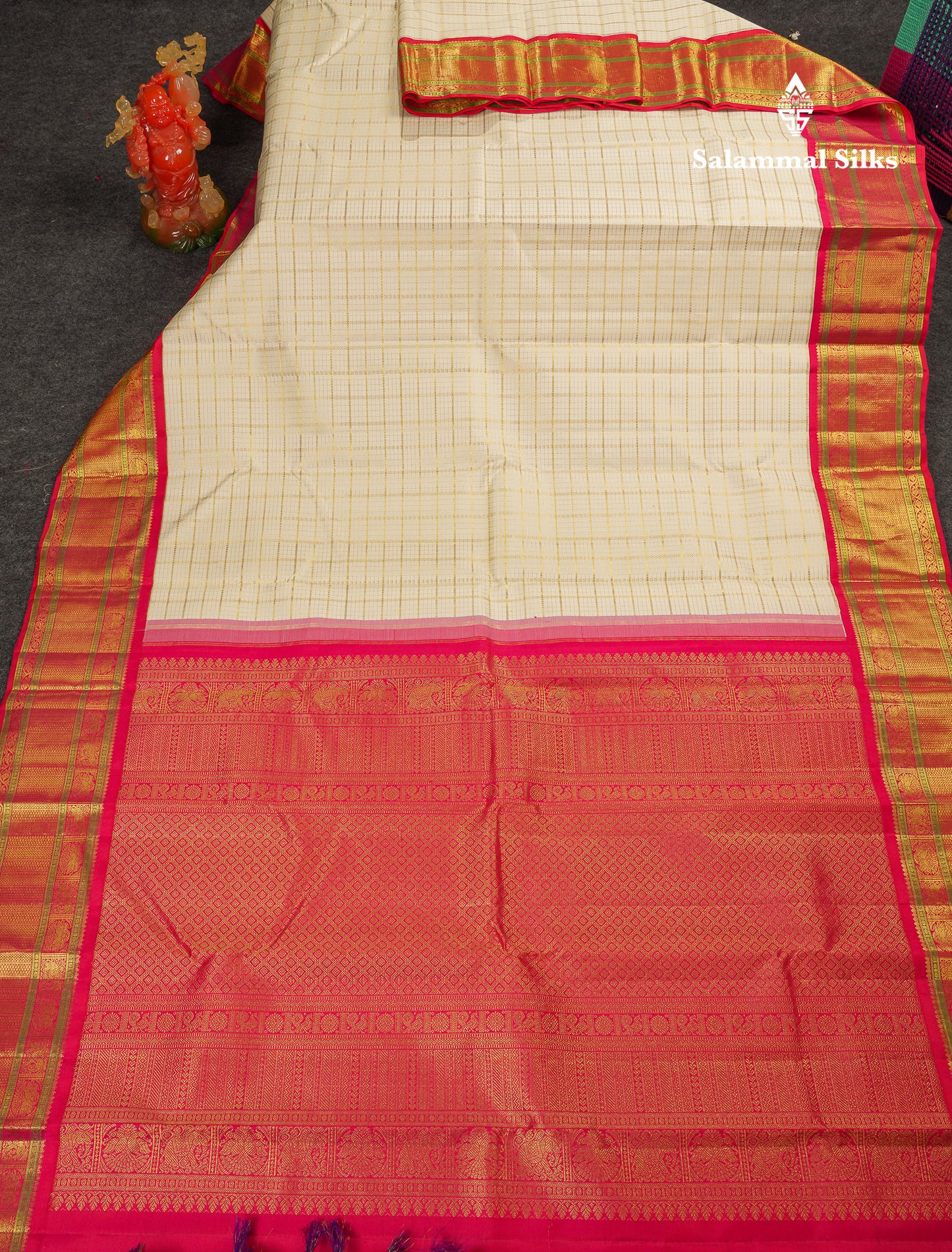 Beautiful Korvai Half White Checks Pure Kanjivaram Silk Saree With Contrast Pinkish Red Traditional Border