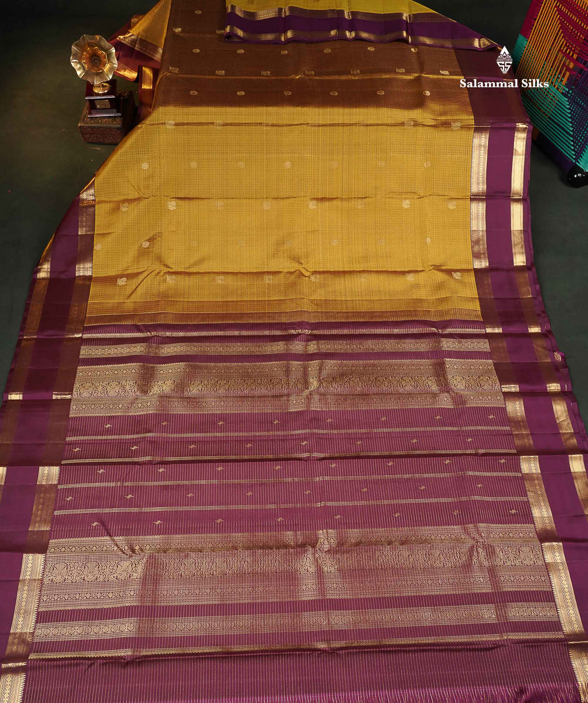 Pure Kanjivaram Silk Saree - Mehandi Green Colour Body With Contrast Wine Purple Gap Border 