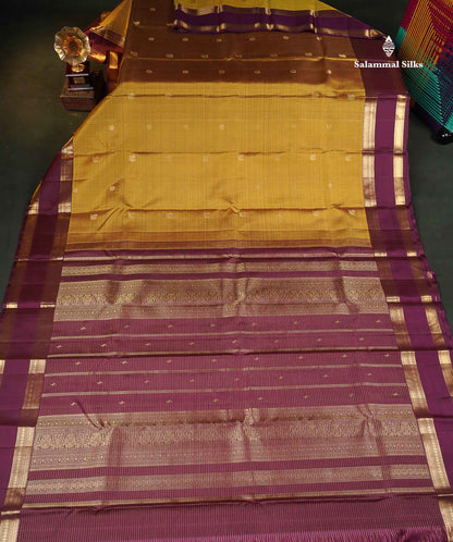 Pure Kanjivaram Silk Saree - Mehandi Green Colour Body With Contrast Wine Purple Gap Border 