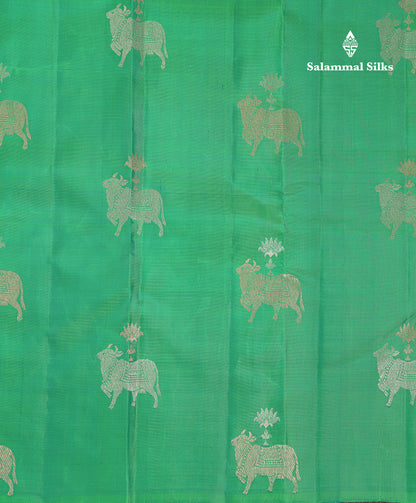 Beautiful Dual Tone Sapphire Green Komatha Design Pure Kanjivaram Silk Saree With Blouse