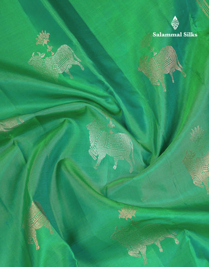 Beautiful Dual Tone Sapphire Green Komatha Design Pure Kanjivaram Silk Saree With Blouse
