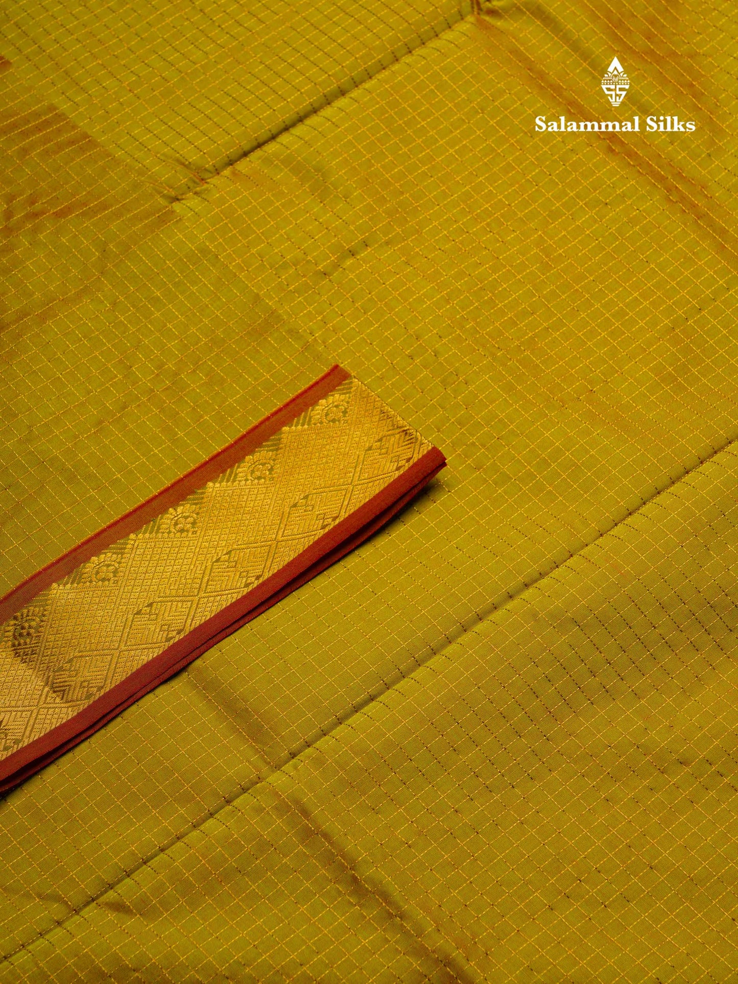 Beautiful Manthulir Green Small Zari Checks Semi Silk Cotton Saree With Contrast Chilly Red Blouse