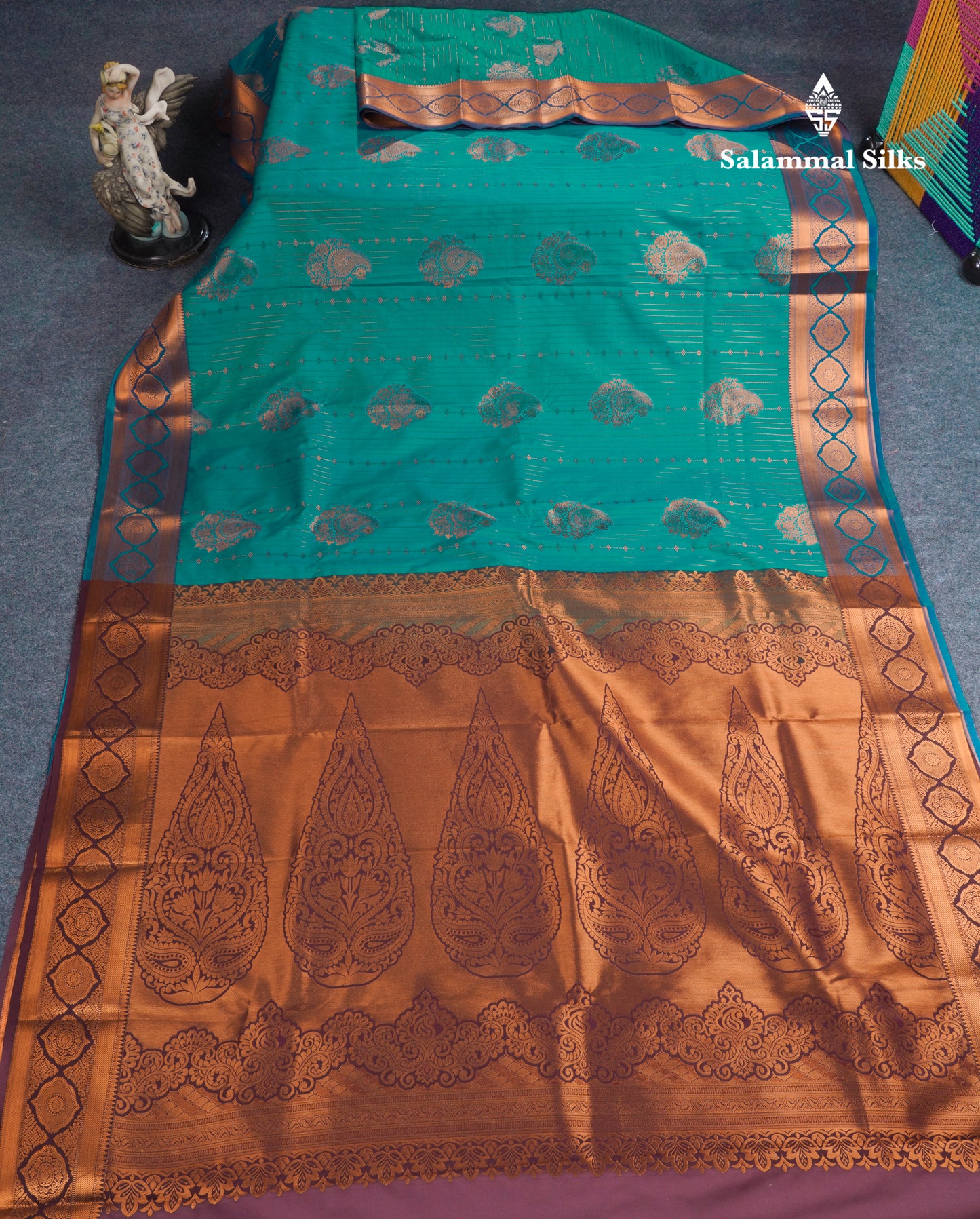 Dual Tone Peacock Green Semi Silk Saree With Contrast Dark Brown Blouse