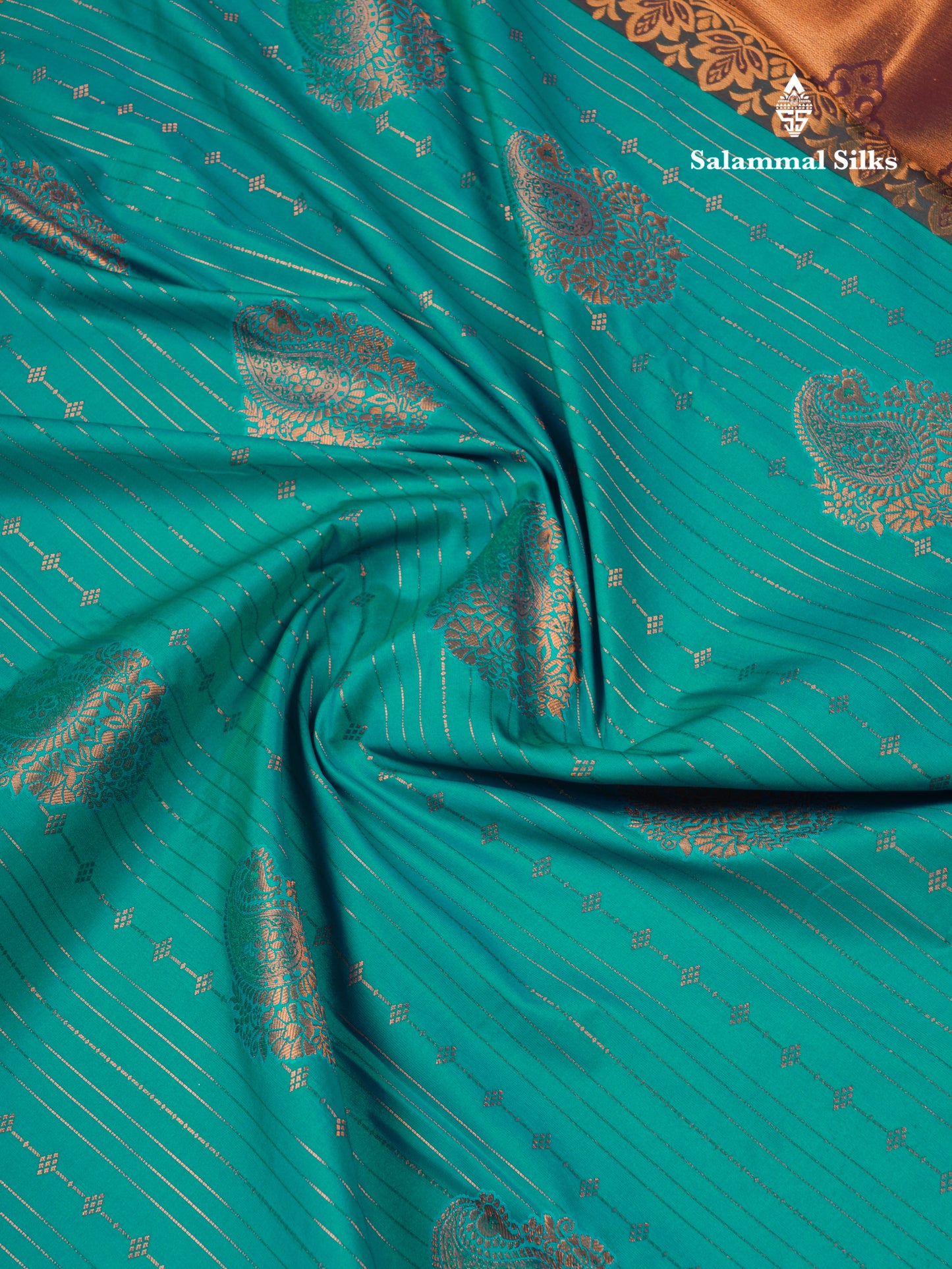 Dual Tone Peacock Green Semi Silk Saree With Contrast Dark Brown Blouse