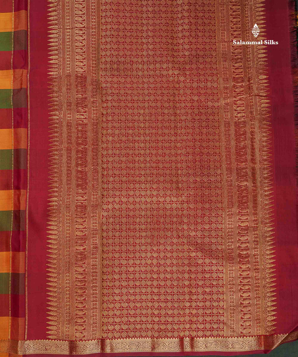 Pure Kanjivaram Silk Saree - Paalum Pazham Checks & Butta With Contrast Maroon Blouse