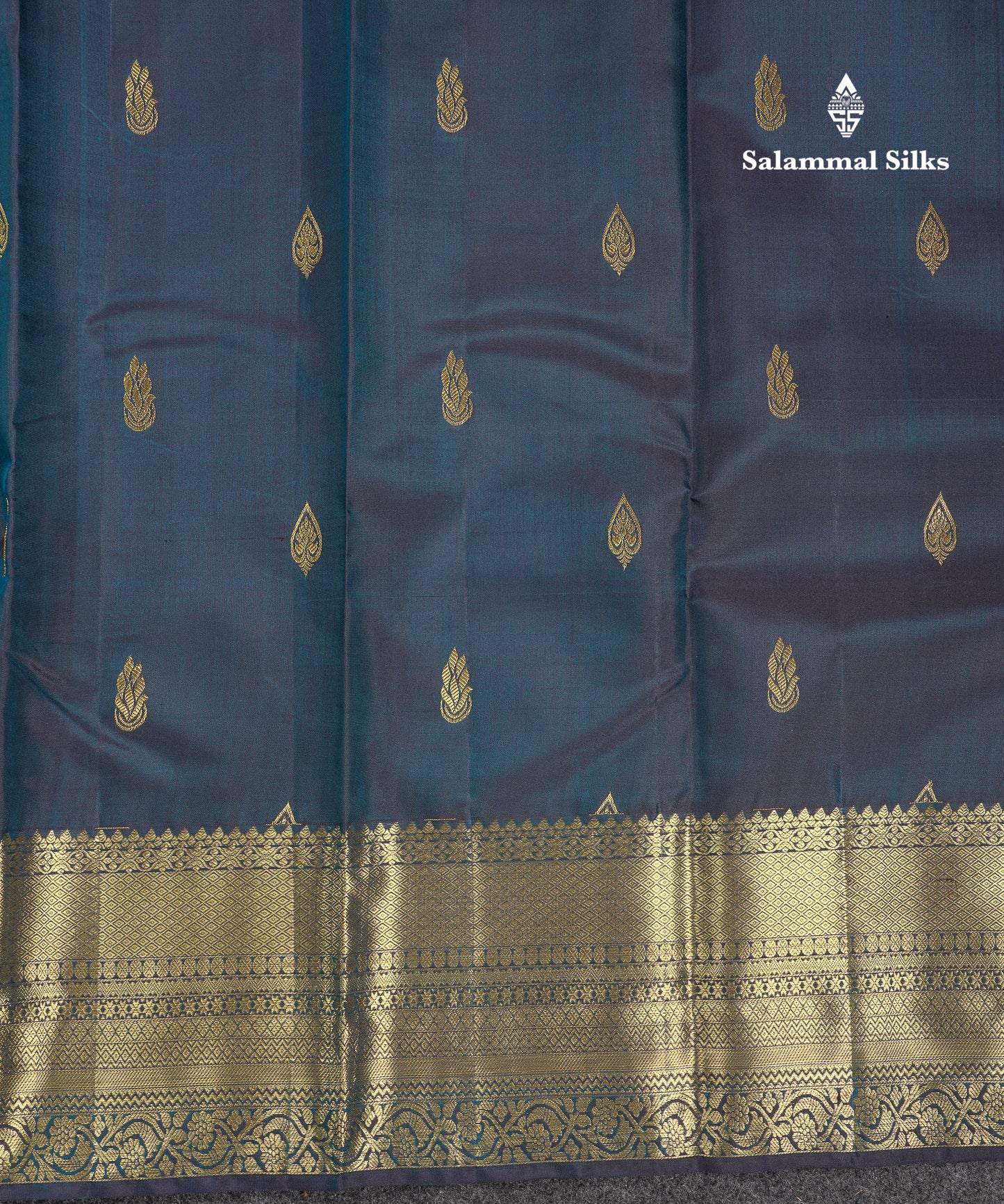 Beautiful Dark Ramar Blue Pure Kanjivaram Silk Saree With Traditional Evening Morning Border