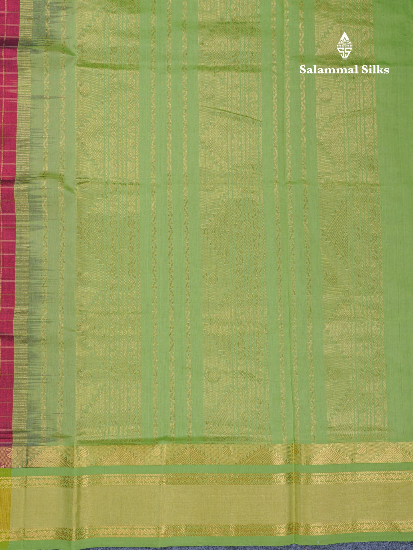 Maroon Checks Semi Silk Cotton Saree With Contrast Parrot Green Traditional Border