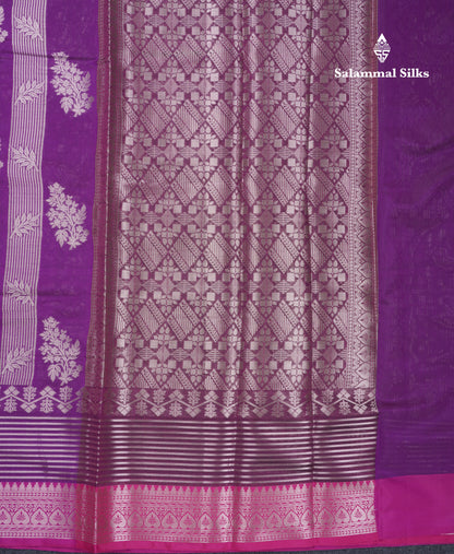 Bottle Green Semi Soft Silk Saree With Contrast Magenta Small Border