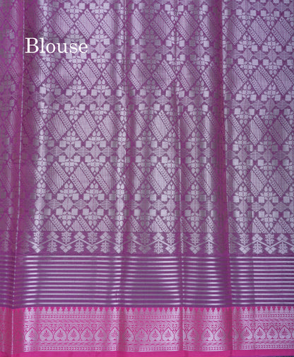 Bottle Green Semi Soft Silk Saree With Contrast Magenta Small Border