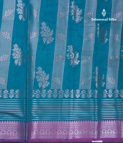 Bottle Green Semi Soft Silk Saree With Contrast Magenta Small Border