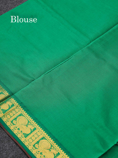 Beautiful Chilly Red Mango Zari Butta Red Semi Silk Cotton Saree With Contrast Saffire Green Blouse