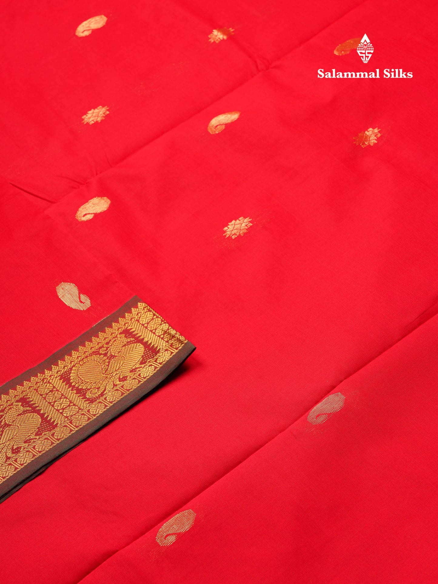 Beautiful Chilly Red Mango Zari Butta Red Semi Silk Cotton Saree With Contrast Saffire Green Blouse