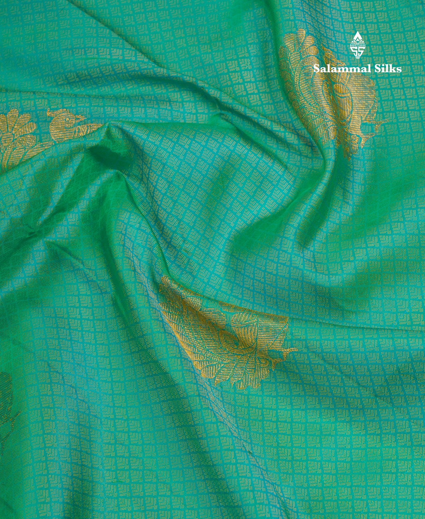 Beautiful Sapphire Green Pure Kanjivaram Silk Jacquard Saree With Contrast Purple Traditional Border