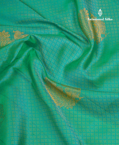 Beautiful Sapphire Green Pure Kanjivaram Silk Jacquard Saree With Contrast Purple Traditional Border