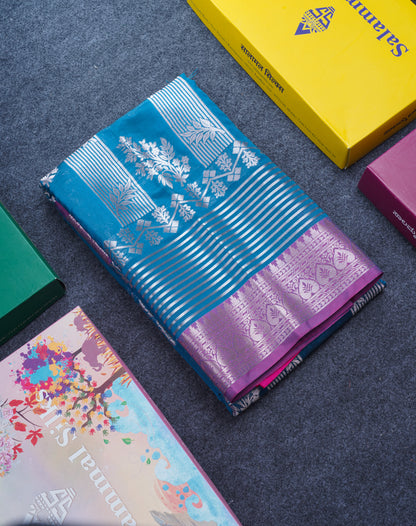 Bottle Green Semi Soft Silk Saree With Contrast Magenta Small Border