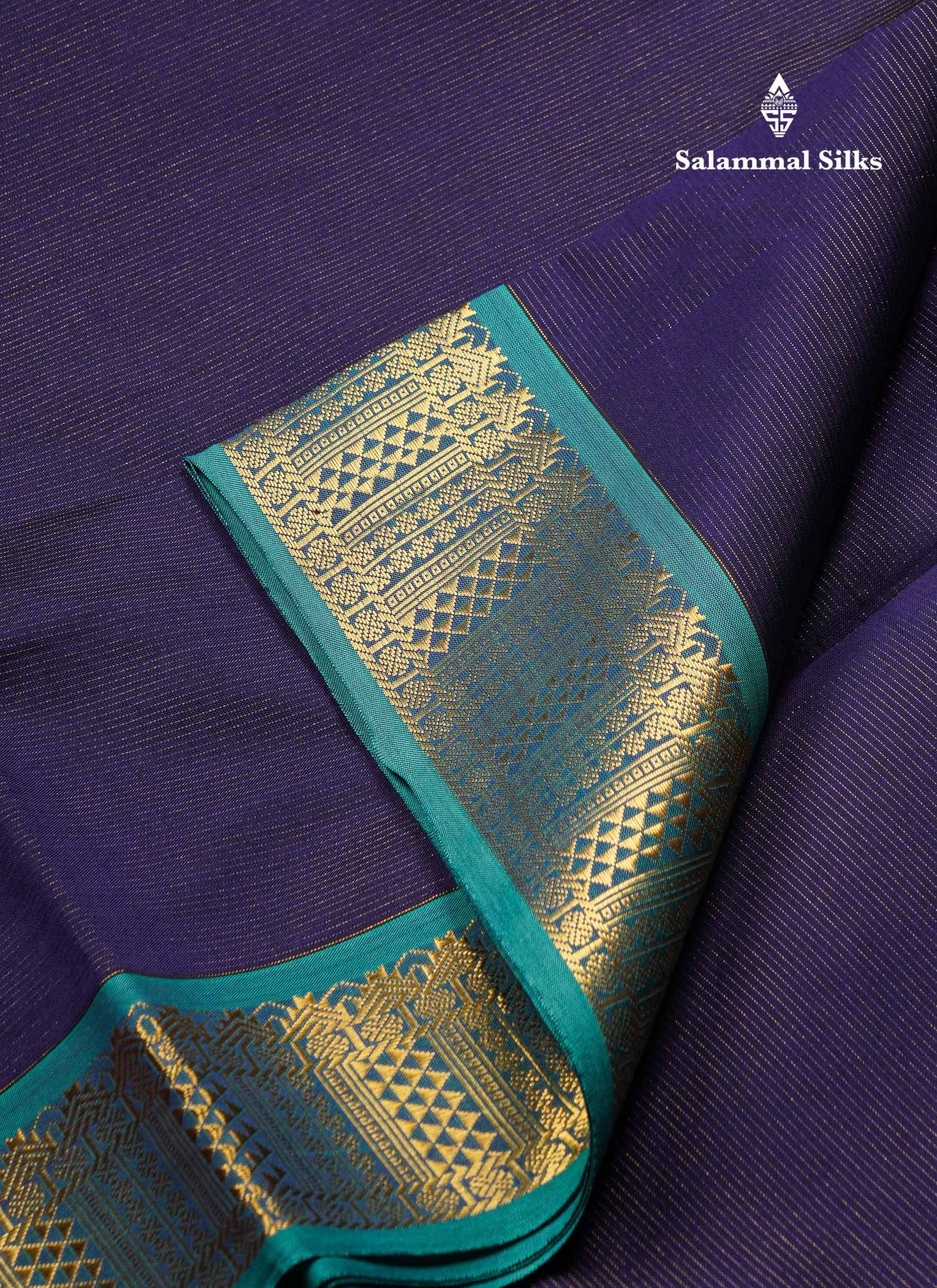 Beautiful Dual Tone Blue Vaira Oosi Lines Semi Silk Cotton Saree With Contrast Parrot Green Blouse