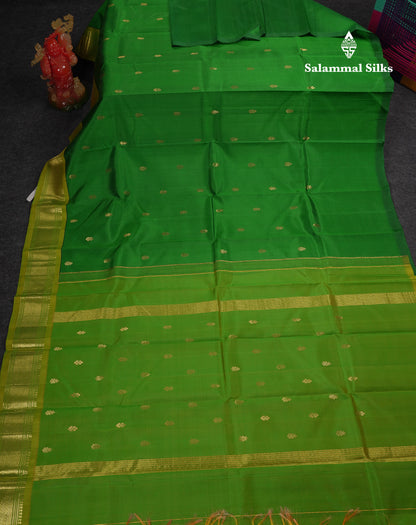 Beautiful Bottle Green Pure Kanjivaram Silk Saree With Contrast Parrot Green One Side Traditional Border