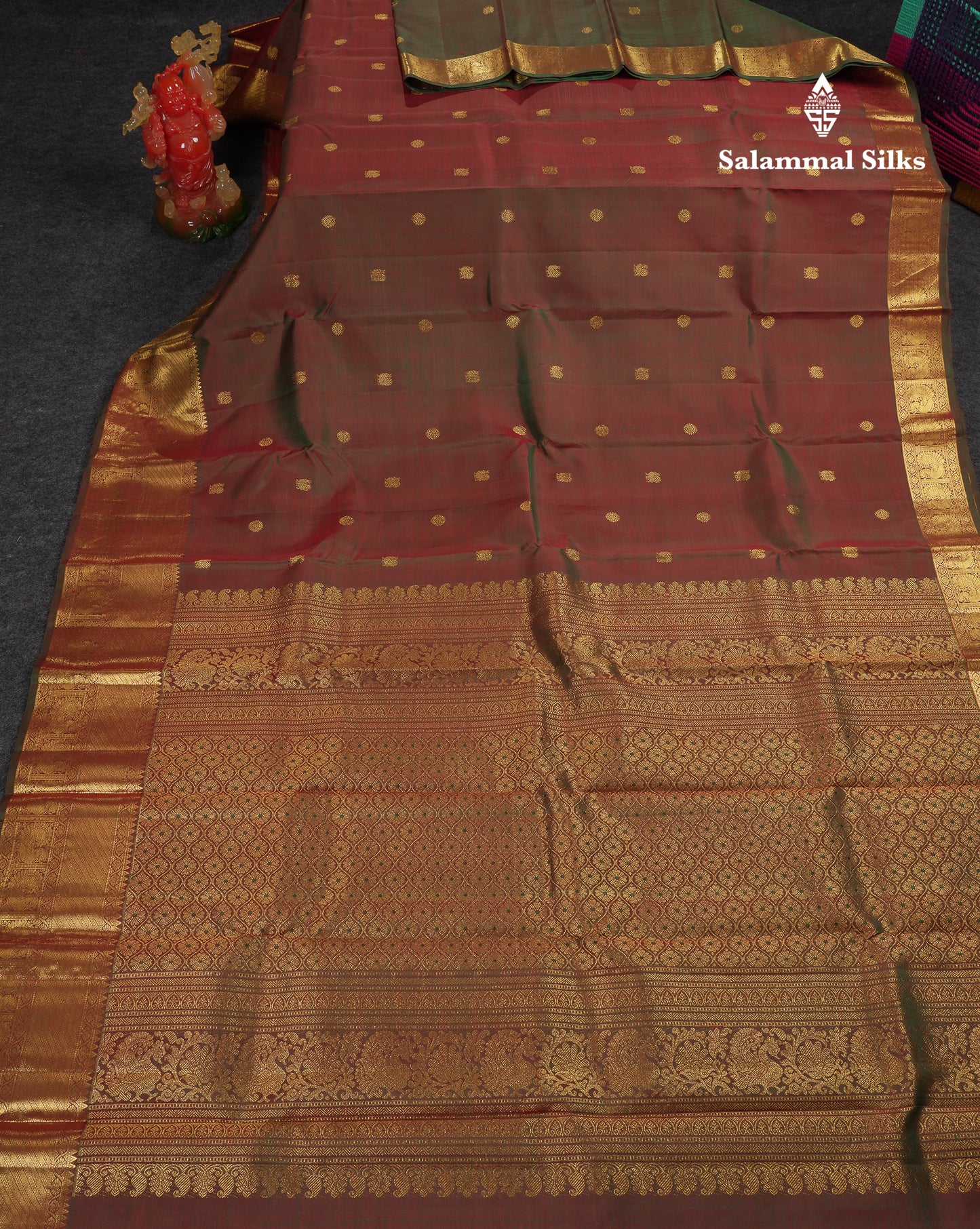 Beautiful Dual Tone Maroon Pure Kanjivaram Silk Saree With Traditional Evening Morning Border