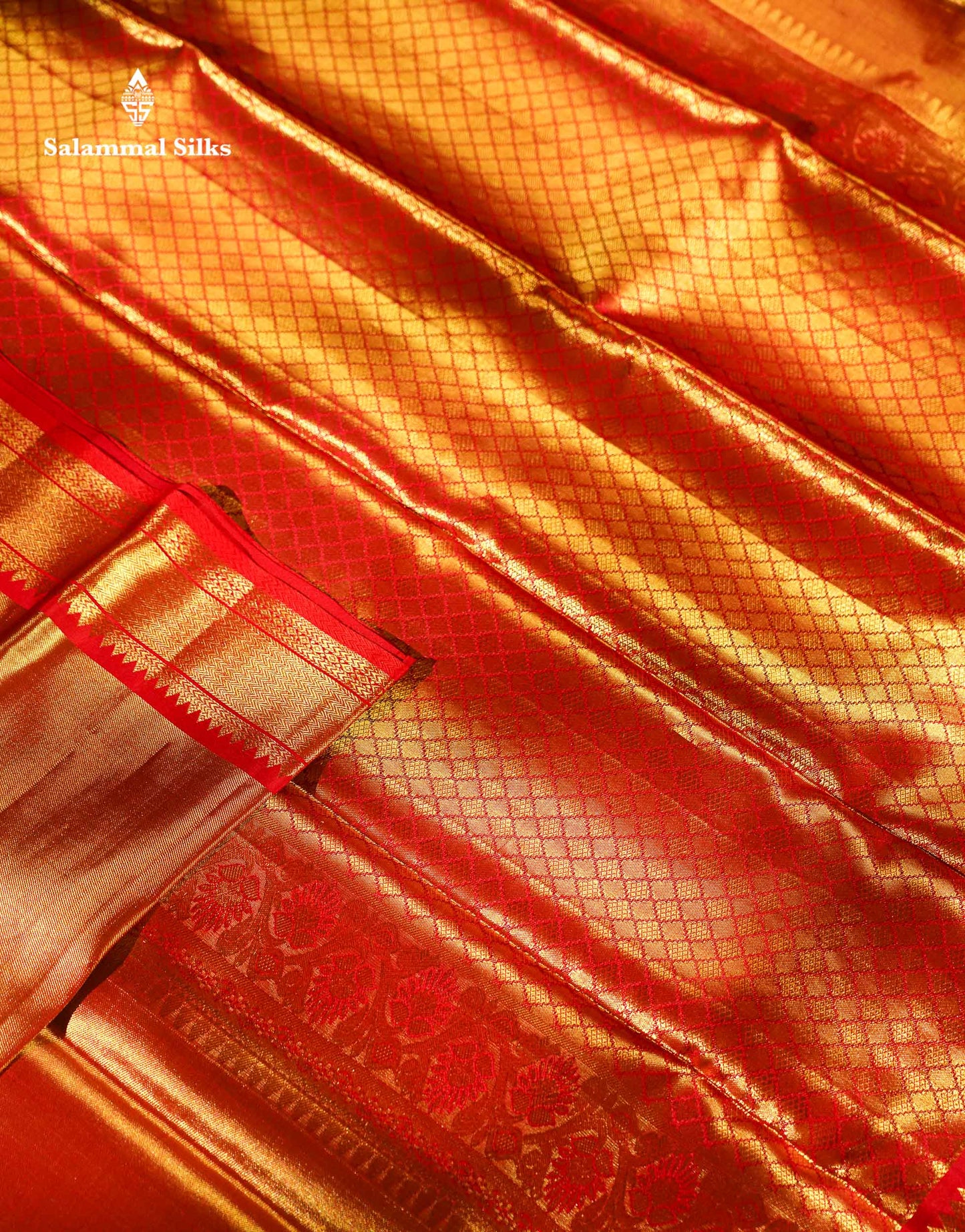 Beautiful Red With Gold Tissue Bridal Pure Kanjivaram Silk Saree With Traditional Evening Morning Border