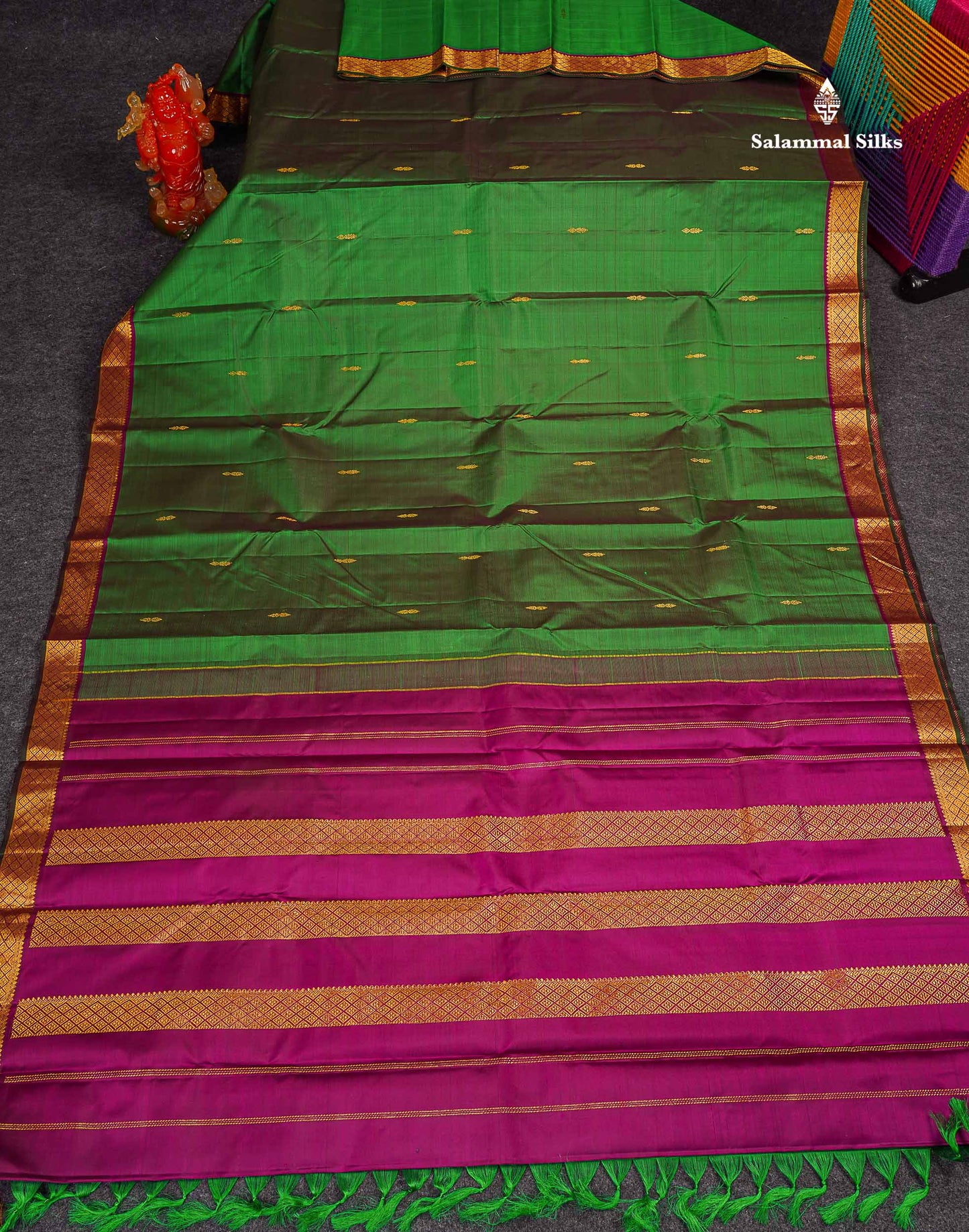 Pure Kanjivaram Silk Saree - Bottle Green Colour Body Zari Butta With Contrast Magenta Small Border