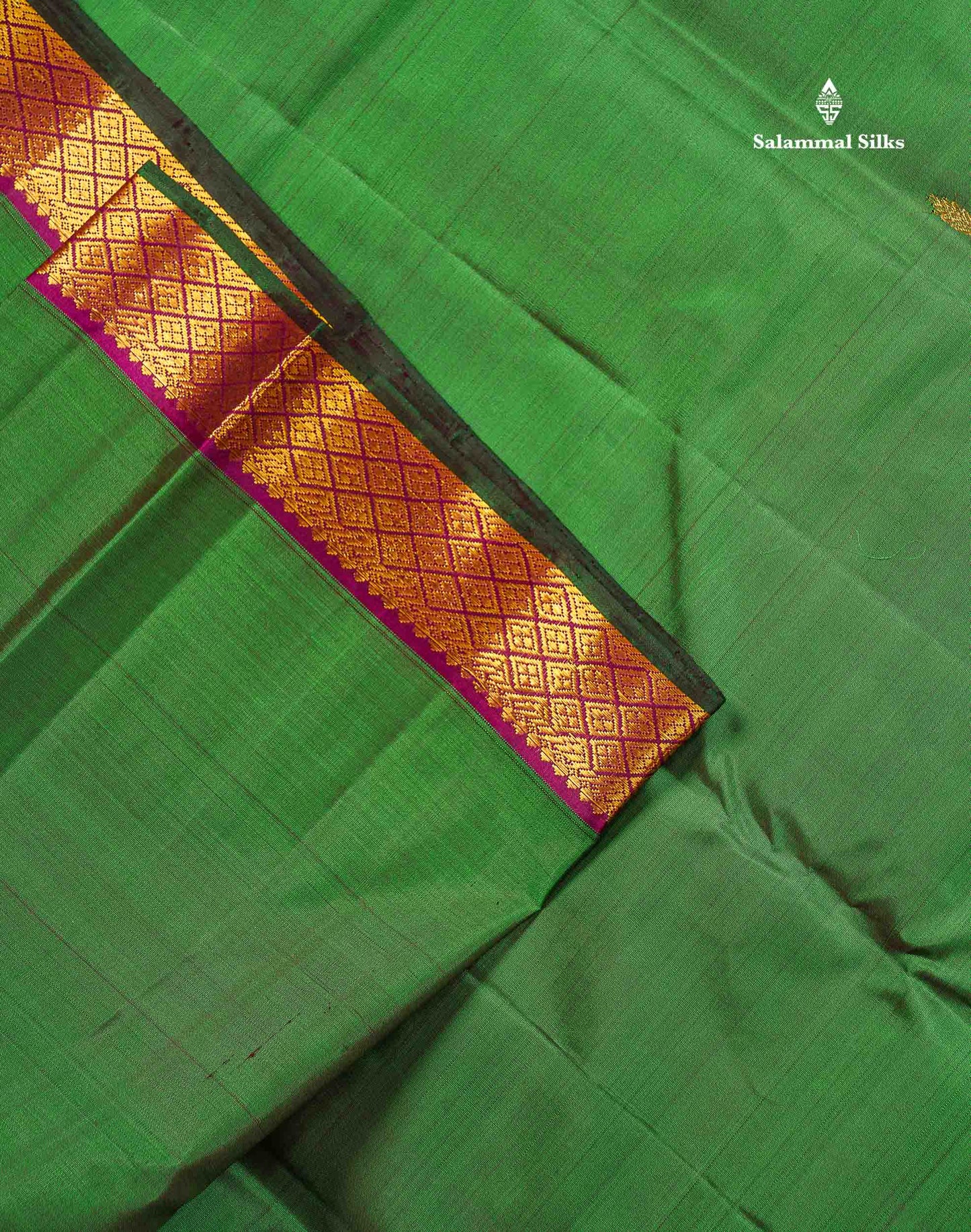 Pure Kanjivaram Silk Saree - Bottle Green Colour Body Zari Butta With Contrast Magenta Small Border