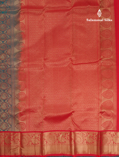 Beautiful Dual Tone Peacock Green Pure Kanjivaram Silk Saree With Contrast Chilly Red Traditional Border