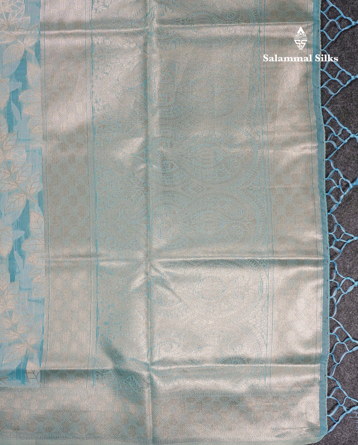 Beautiful Light Green Cotton Mix Saree With Fancy Border