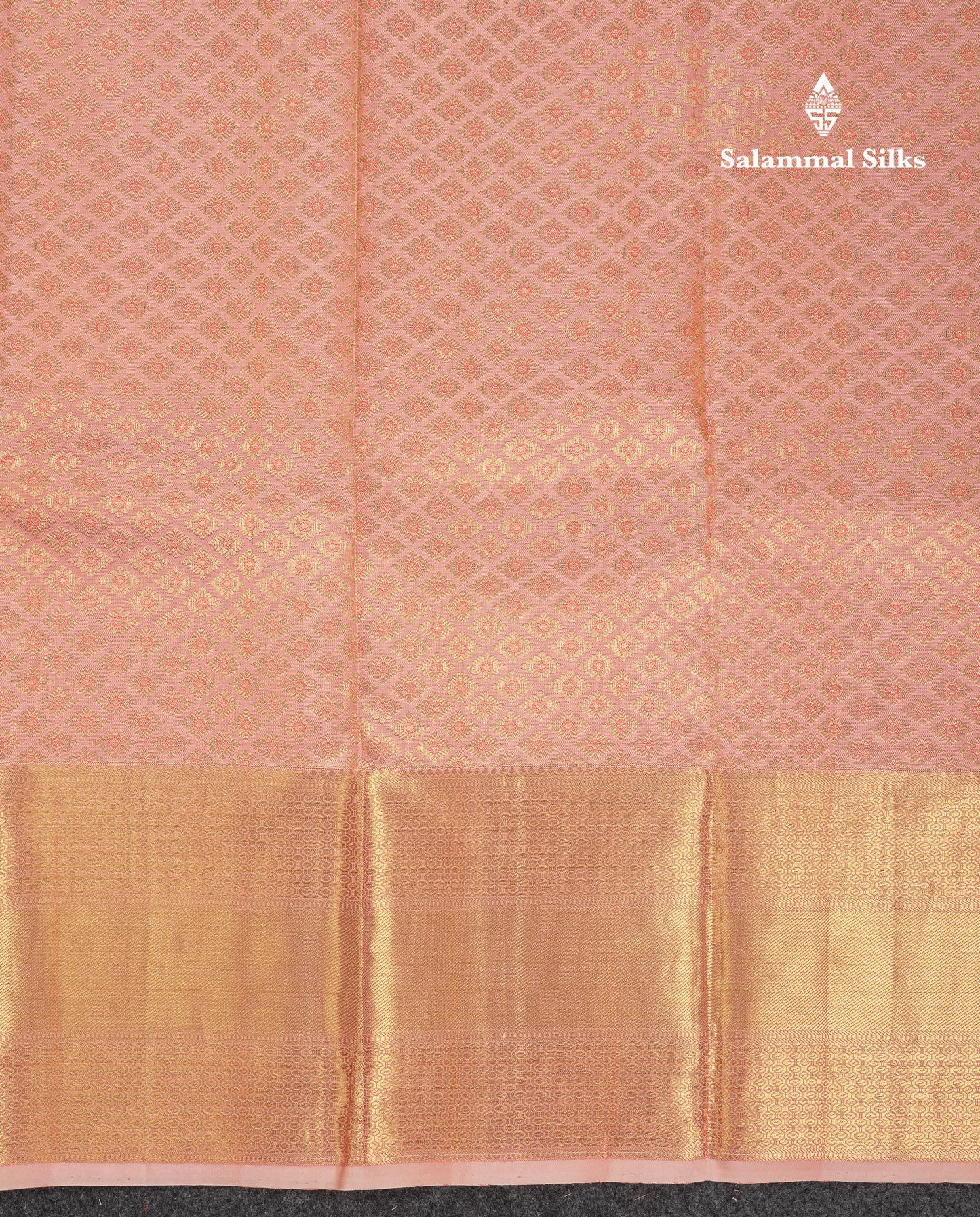 Beautiful Peach Bridal Pure Kanjivaram Silk Saree With Traditional Border