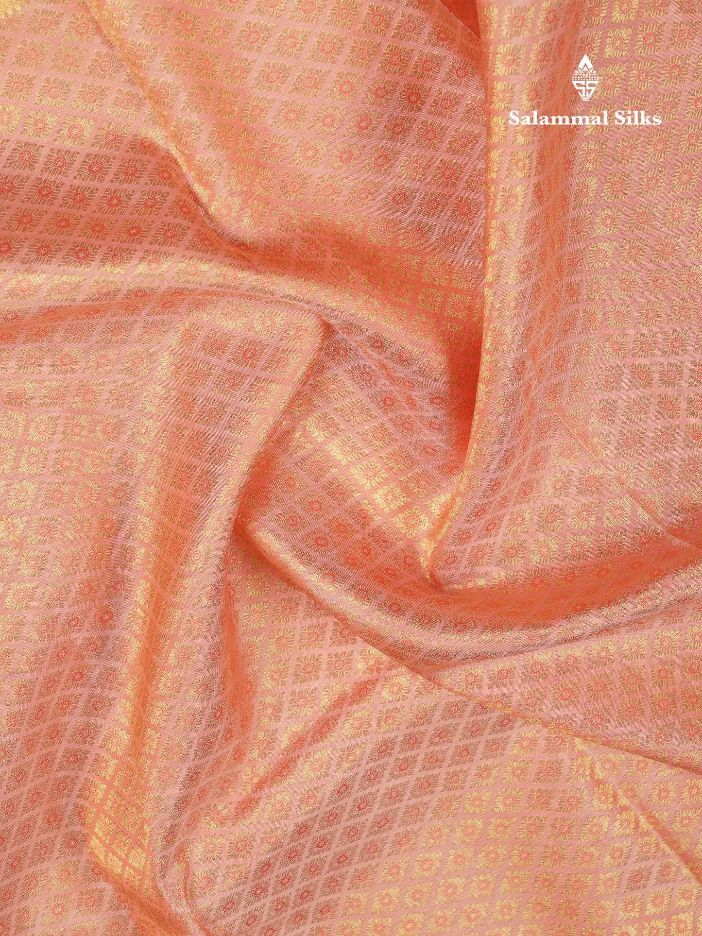 Beautiful Peach Bridal Pure Kanjivaram Silk Saree With Traditional Border