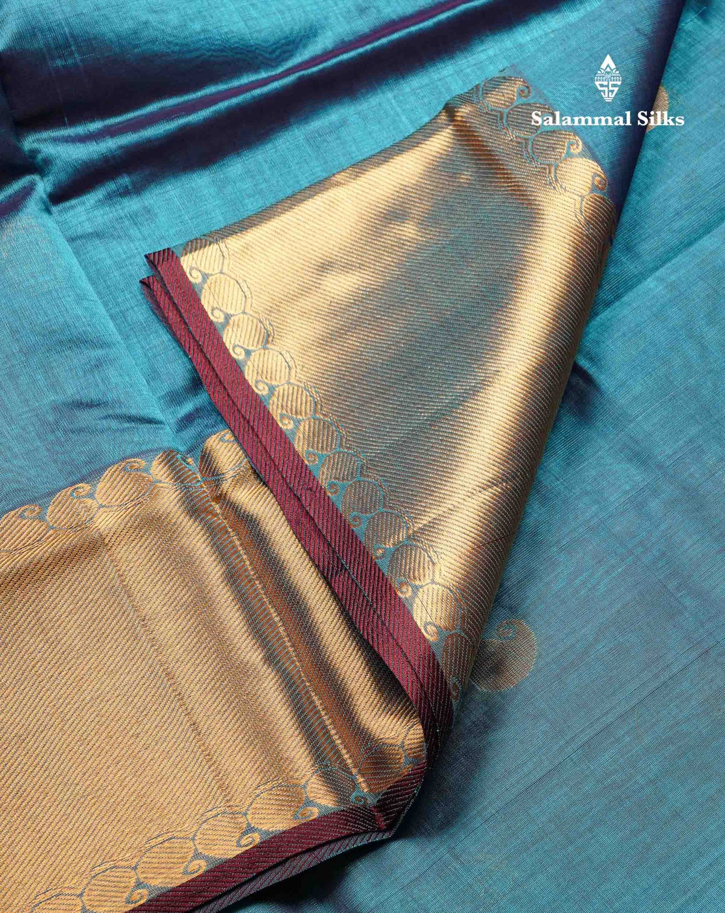 Beautiful Dual Tone Blue Semi Silk Cotton Saree With Traditional Evening Morning Border