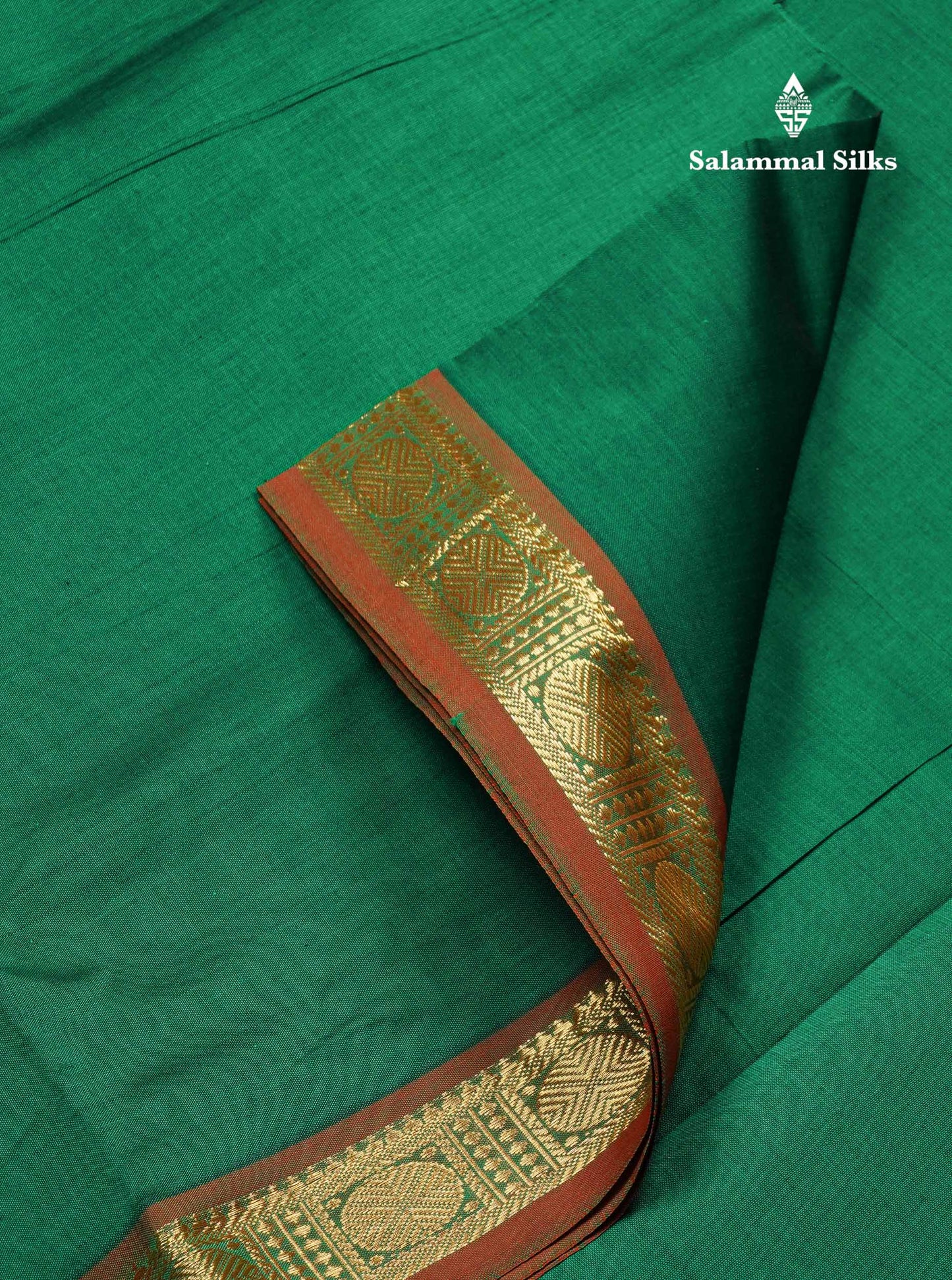 Beautiful Bottle Green Plain Semi Silk Cotton Saree With Contrast Chilly Red Blouse