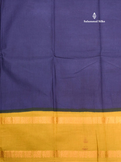 Reddish Pink Pure Sungudi Cotton Saree With Contrast Sapphire Green Gap Border