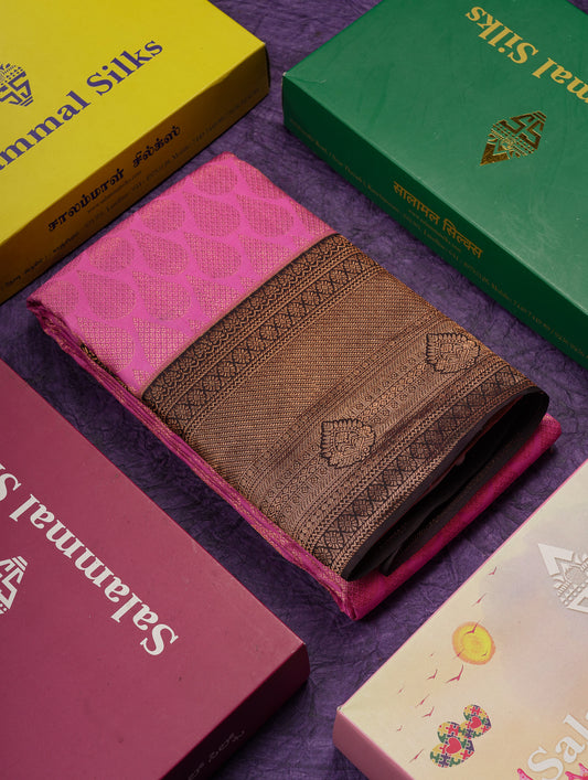 Beautiful Pink Bridal Pure Kanjivaram Silk Saree With Contrast Black Traditional Border