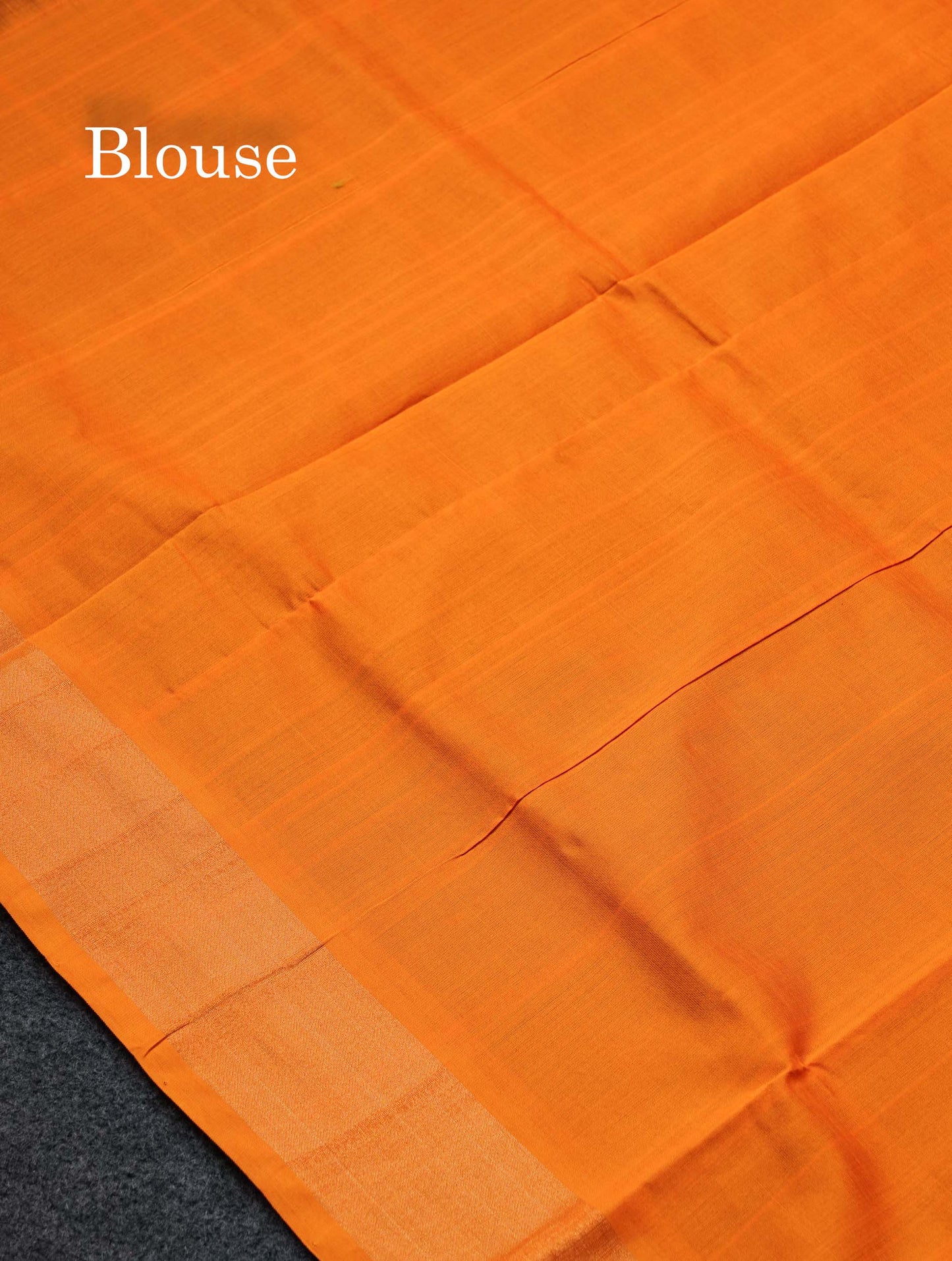 Beautiful Vadamalli Checks Semi Silk Cotton Saree With Contrast Parrot Green Blouse